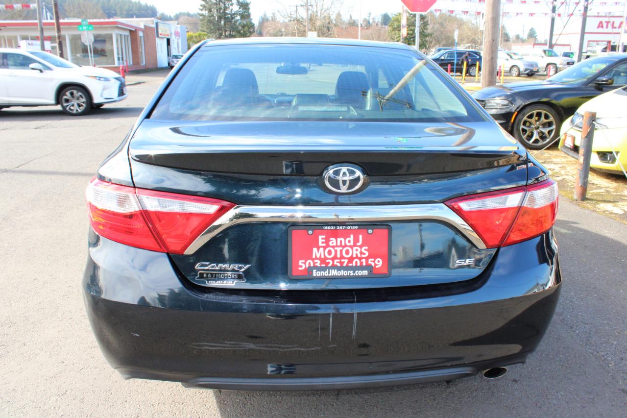 Toyota Camry 4dr Sdn I4 Auto SE (Natl) *Ltd Avail* 2016