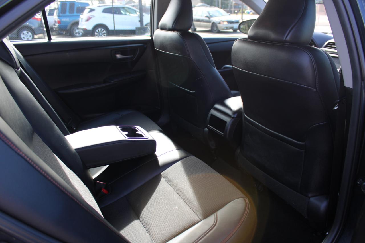 Toyota Camry 4dr Sdn I4 Auto SE (Natl) *Ltd Avail* 2016