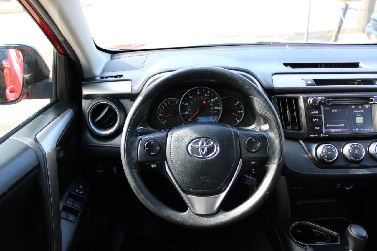 Toyota RAV4 AWD 4dr LE (Natl) 2016