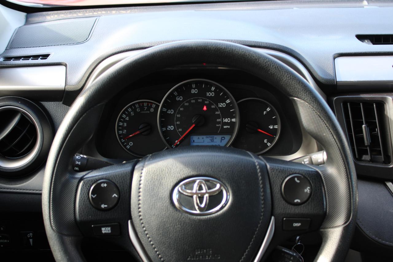 Toyota RAV4 AWD 4dr LE (Natl) 2016