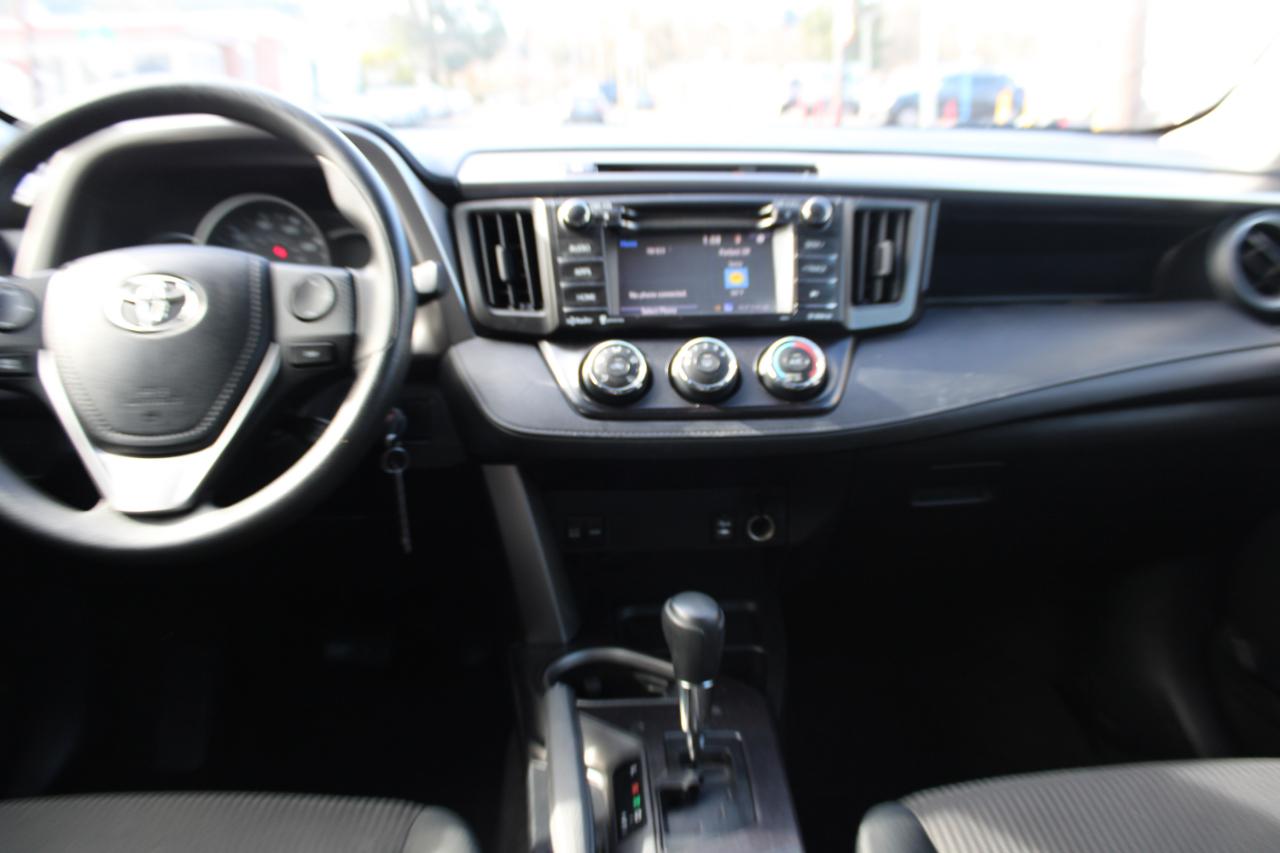 Toyota RAV4 AWD 4dr LE (Natl) 2016