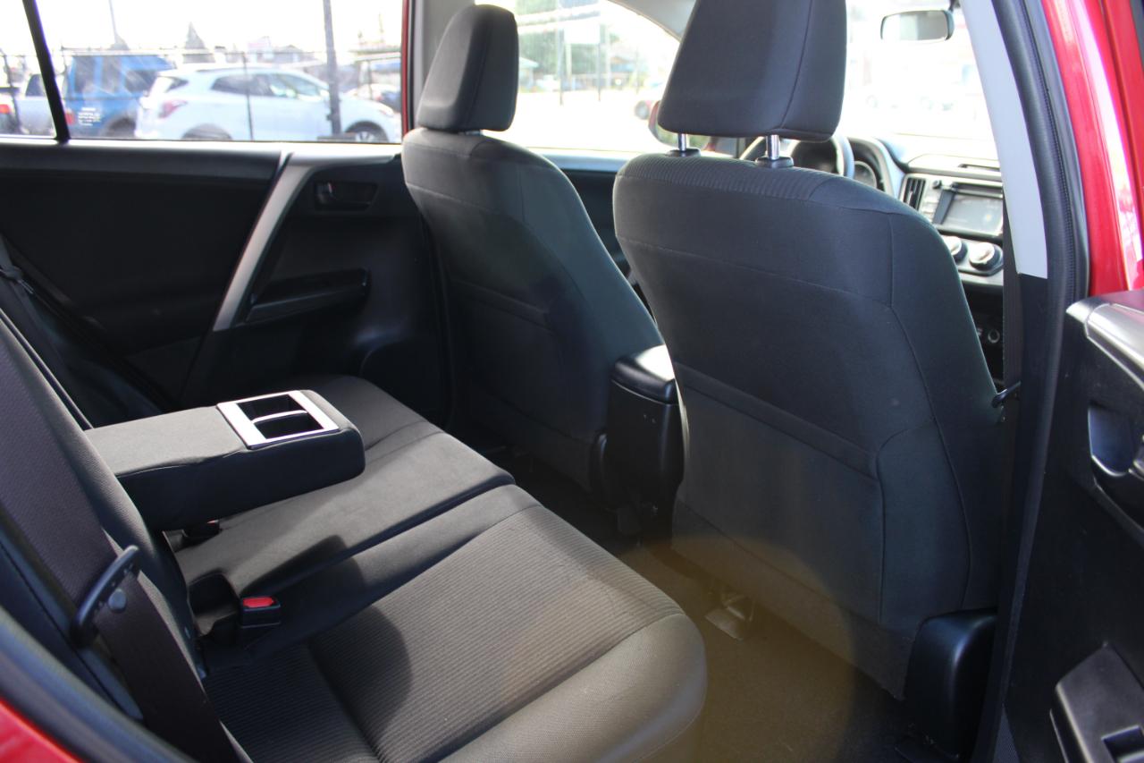 Toyota RAV4 AWD 4dr LE (Natl) 2016