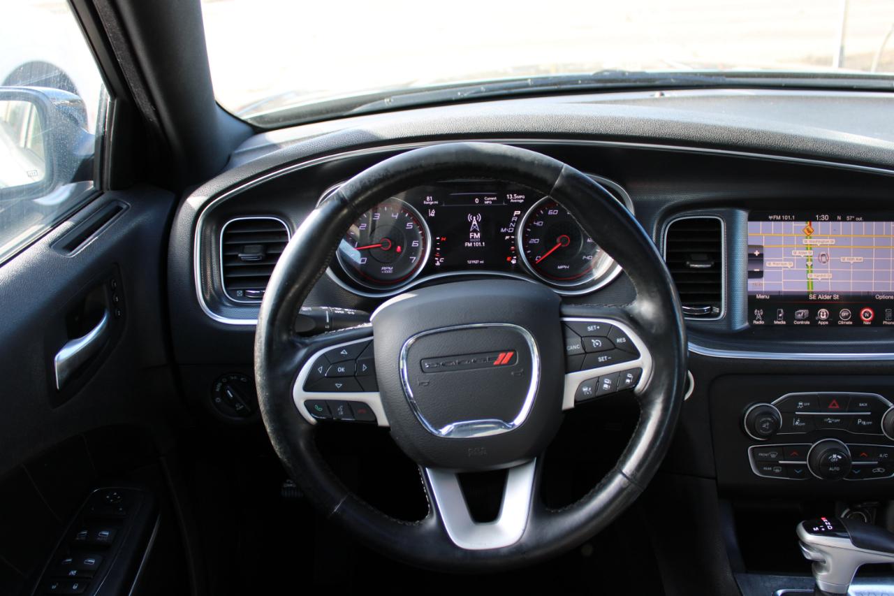 Dodge Charger 4dr Sdn SXT RWD 2015