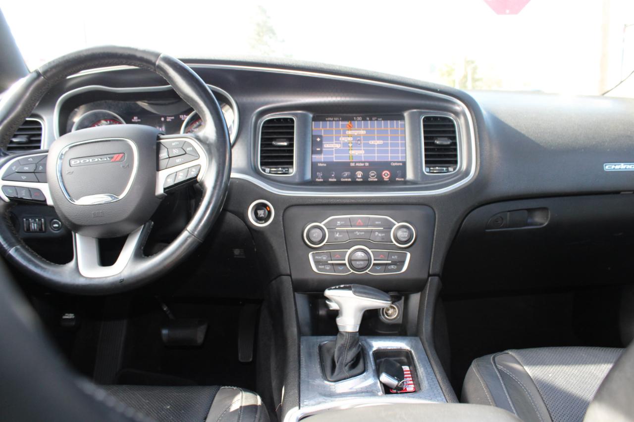 Dodge Charger 4dr Sdn SXT RWD 2015