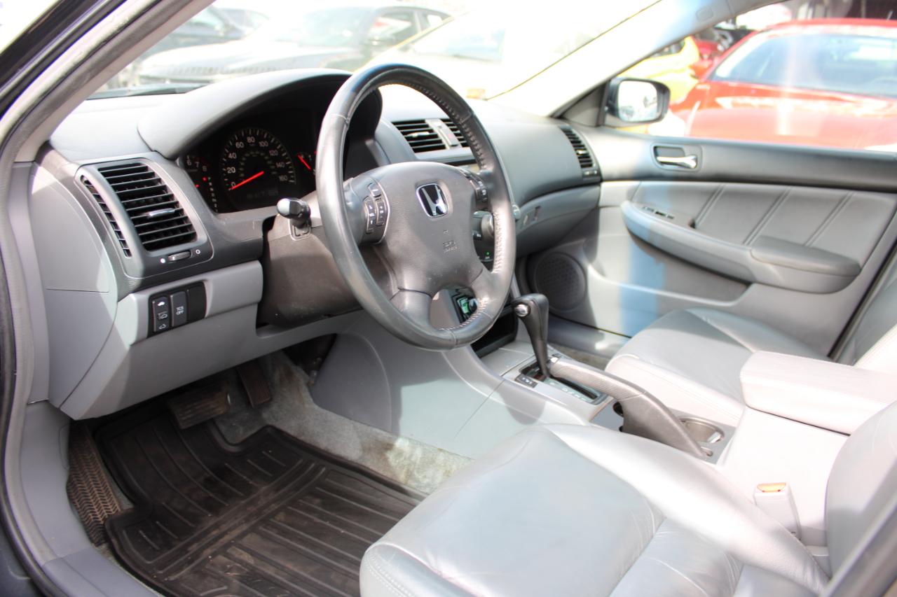 Honda Accord Sdn EX-L V6 AT 2005