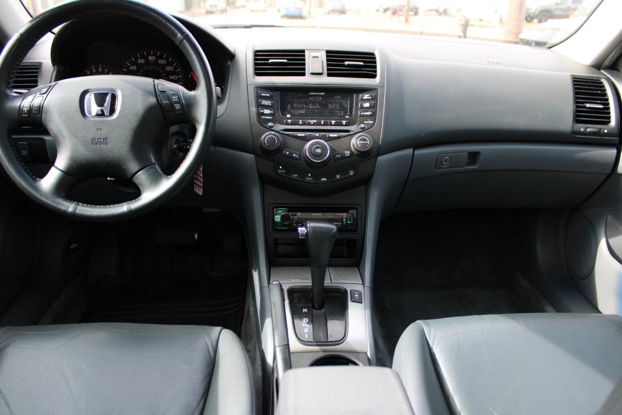 Honda Accord Sdn EX-L V6 AT 2005