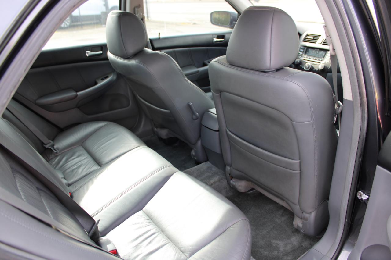 Honda Accord Sdn EX-L V6 AT 2005