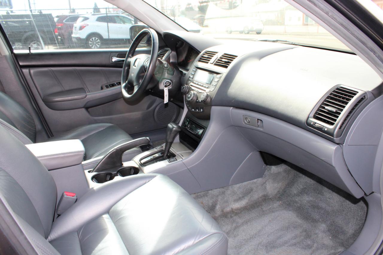 Honda Accord Sdn EX-L V6 AT 2005