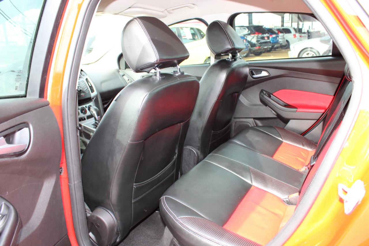 Ford Focus 4dr Sdn SE 2014