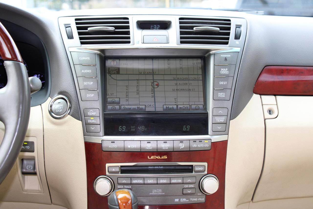 Lexus LS 460 4dr Sdn L RWD 2010