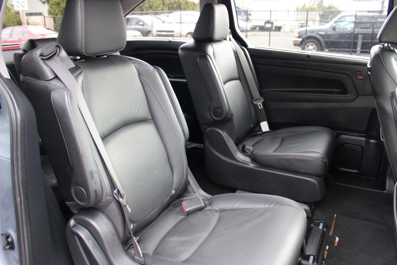 Honda Odyssey Touring Auto 2023