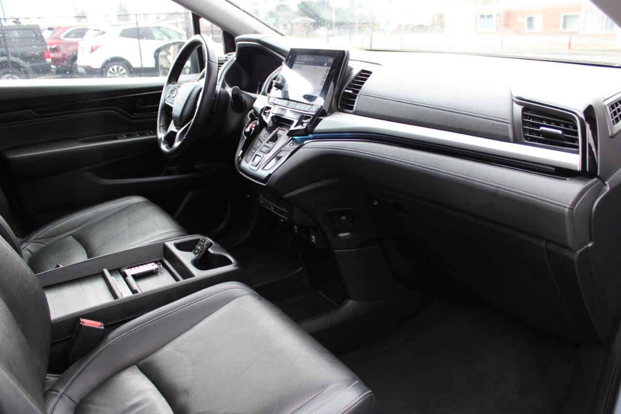 Honda Odyssey Touring Auto 2023