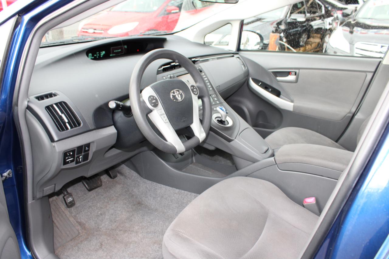 Toyota Prius 5dr HB III (Natl) 2011