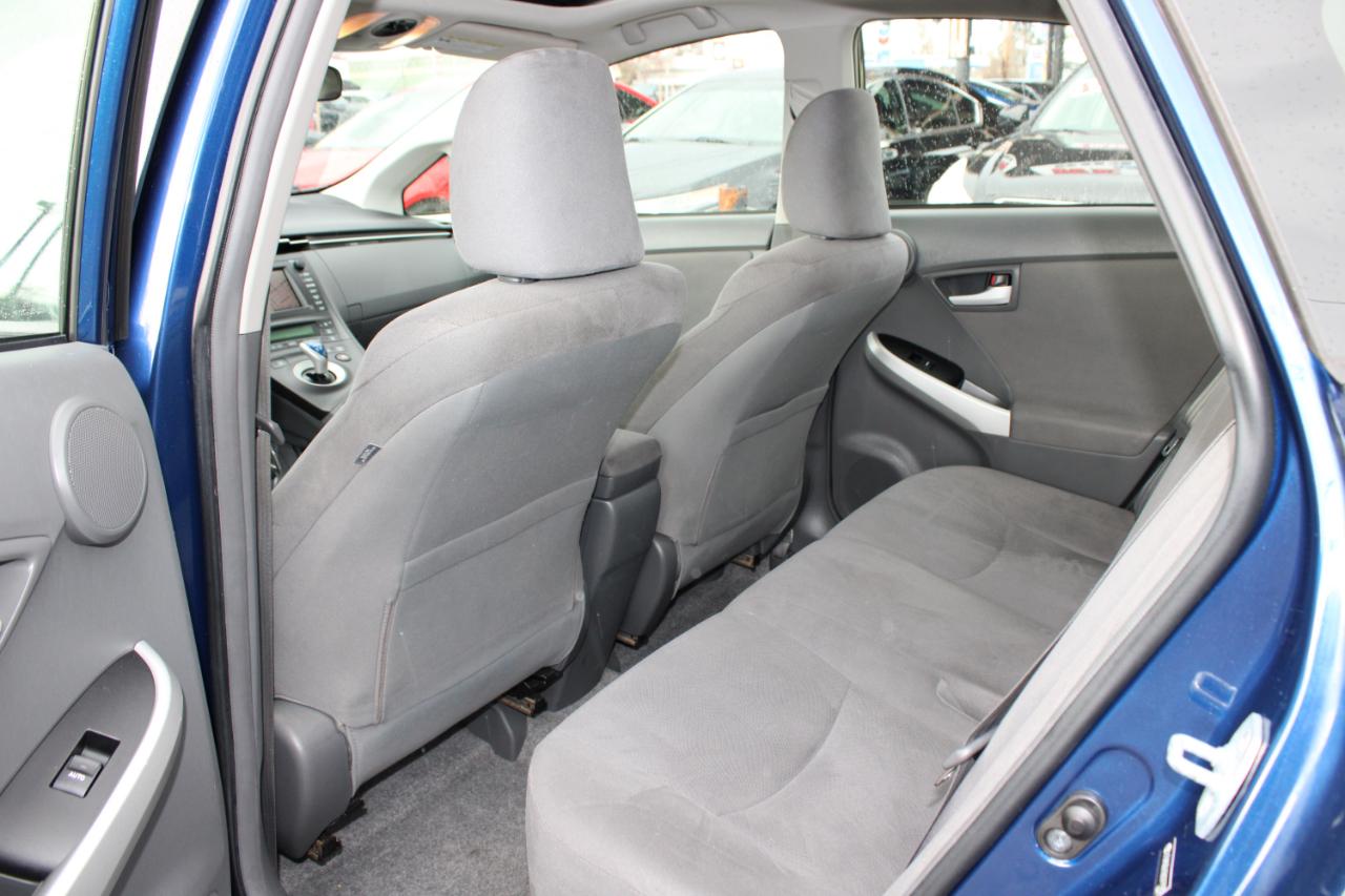 Toyota Prius 5dr HB III (Natl) 2011