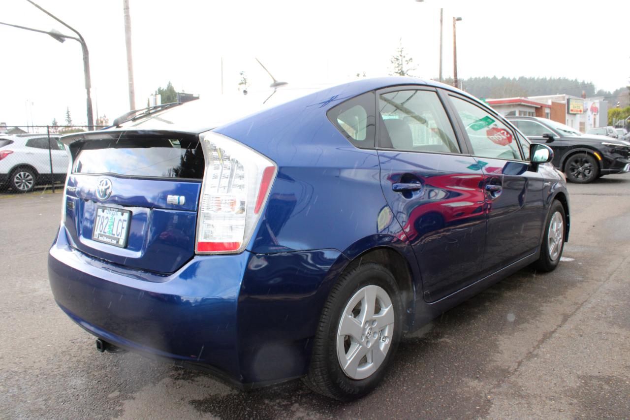 Toyota Prius 5dr HB III (Natl) 2011