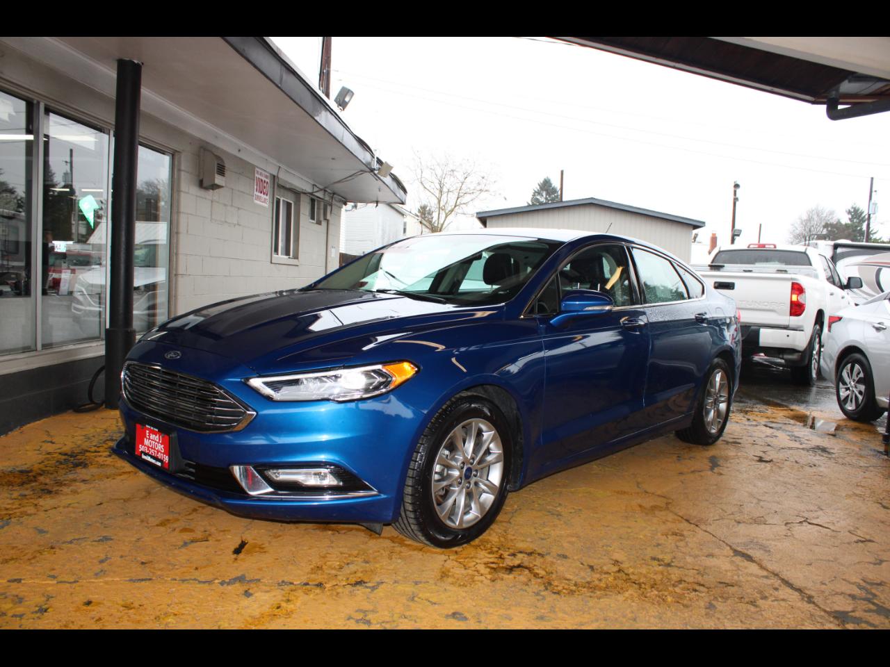 2017 Ford Fusion SE FWD