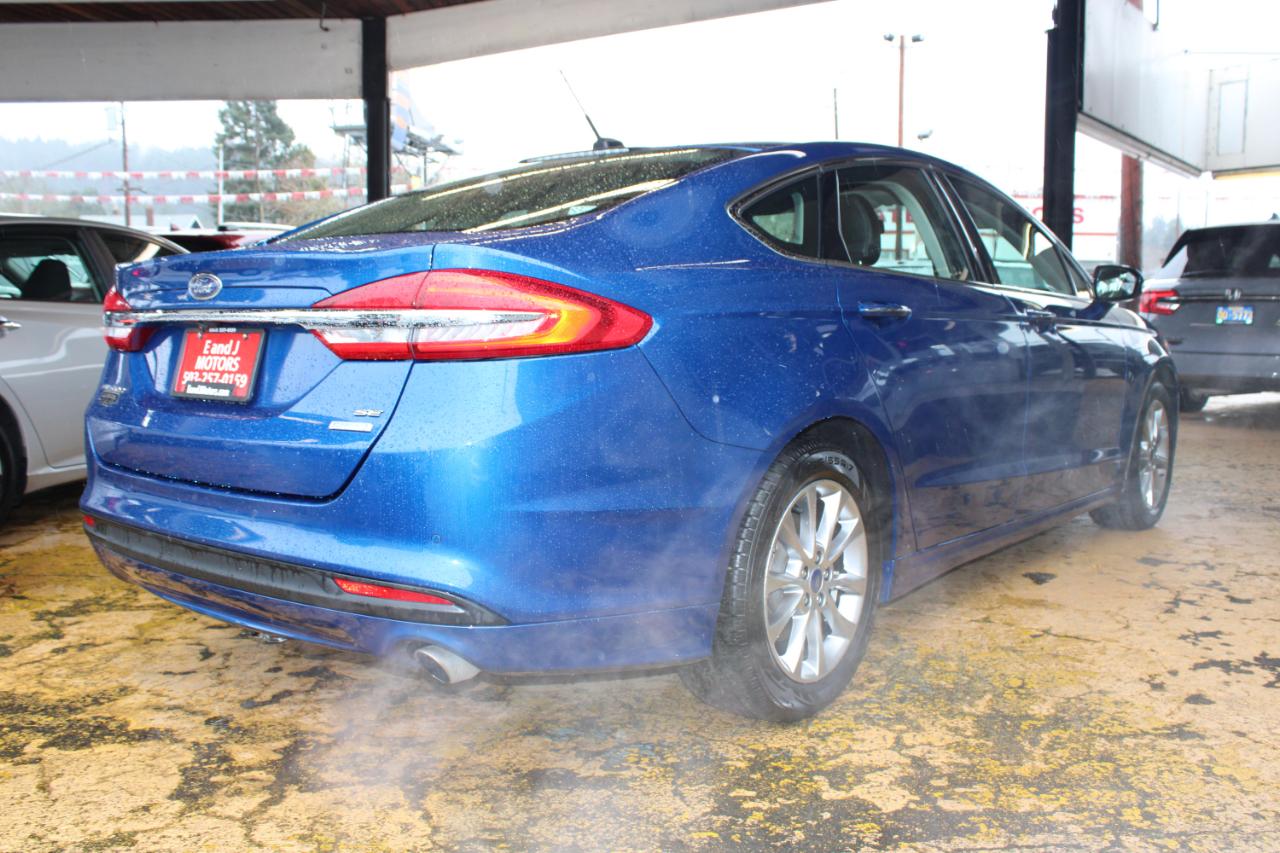 Ford Fusion SE FWD 2017