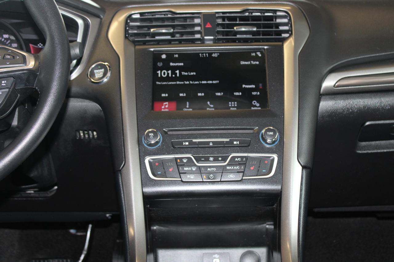 Ford Fusion SE FWD 2017