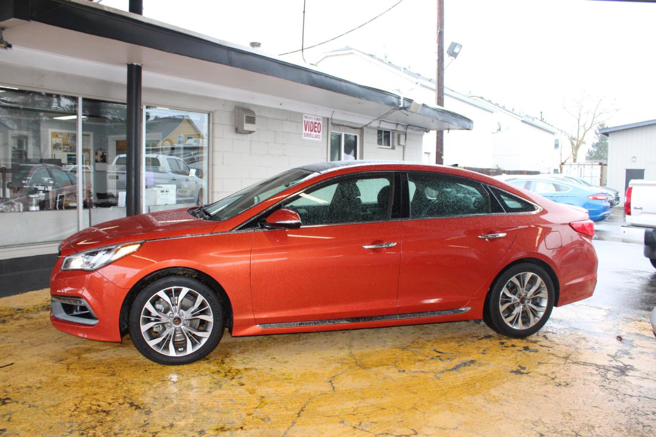 Hyundai Sonata 4dr Sdn 2.0T Limited w/Gray Accents 2015