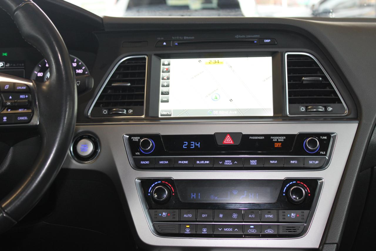 Hyundai Sonata 4dr Sdn 2.0T Limited w/Gray Accents 2015