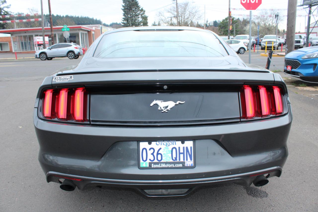 Ford Mustang 2dr Fastback EcoBoost 2015