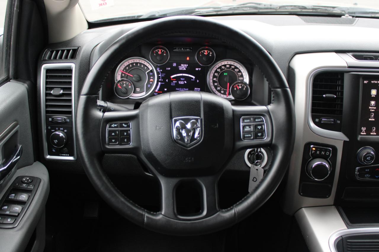 RAM 1500 Big Horn 4x2 Crew Cab 5'7" Box 2017