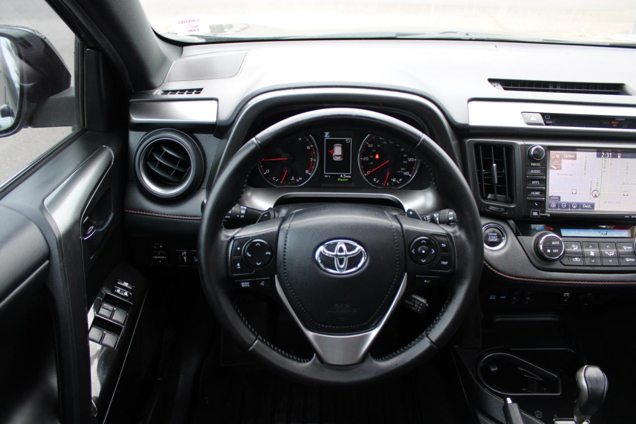 Toyota RAV4 AWD 4dr SE (Natl) 2016