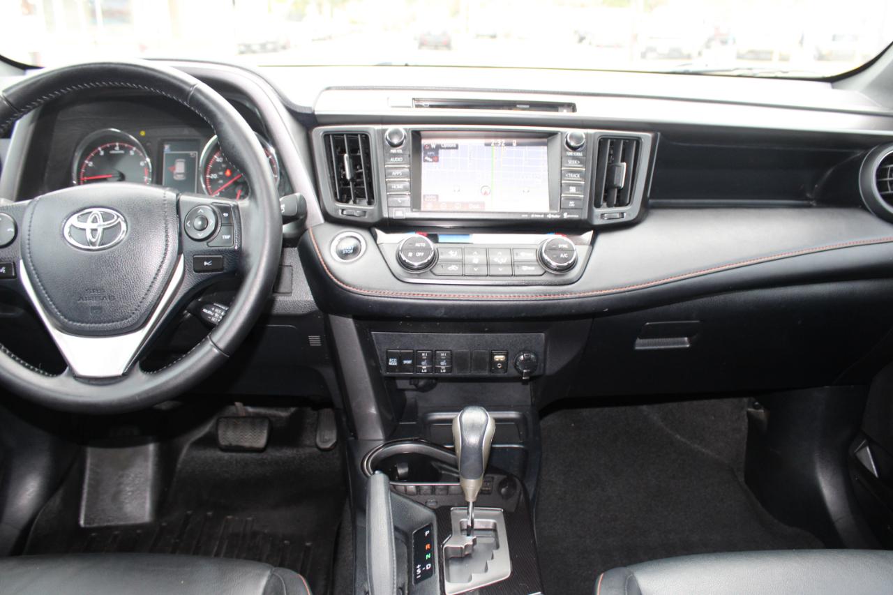 Toyota RAV4 AWD 4dr SE (Natl) 2016