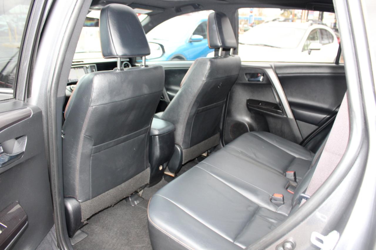 Toyota RAV4 AWD 4dr SE (Natl) 2016