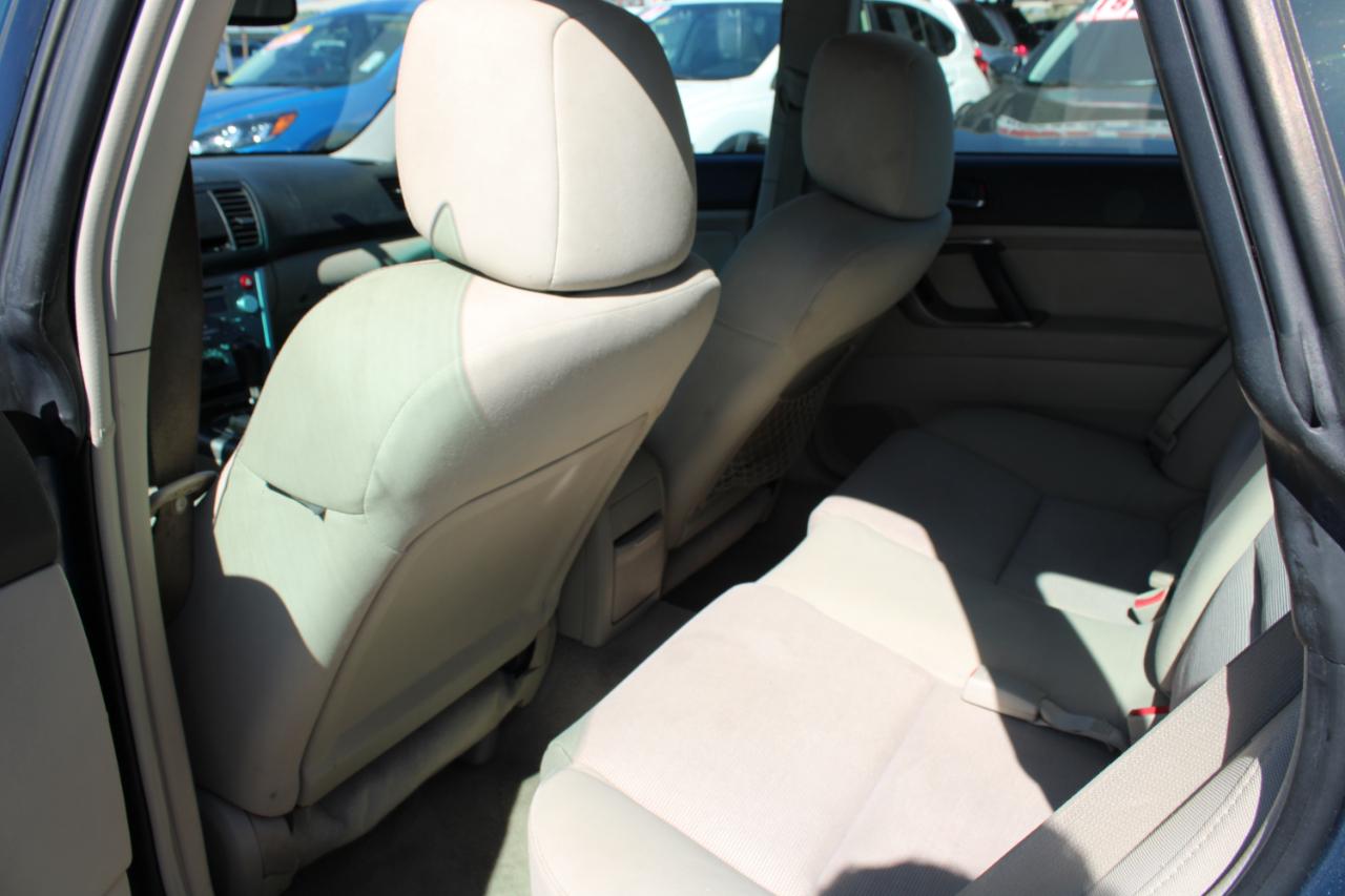 Subaru Legacy Wagon 4dr H4 AT Outback 2007