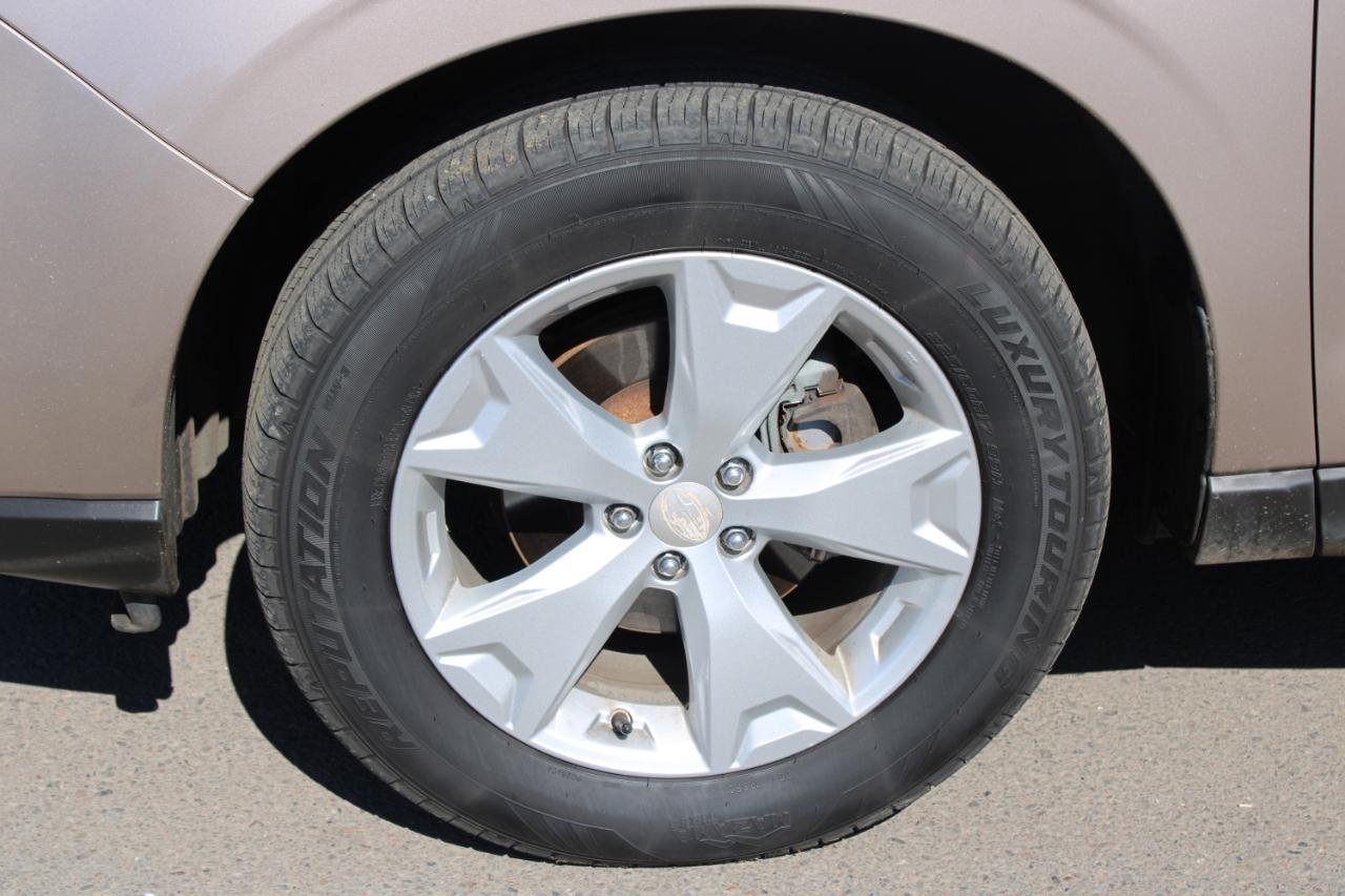 Subaru Forester 4dr CVT 2.5i Premium PZEV 2015