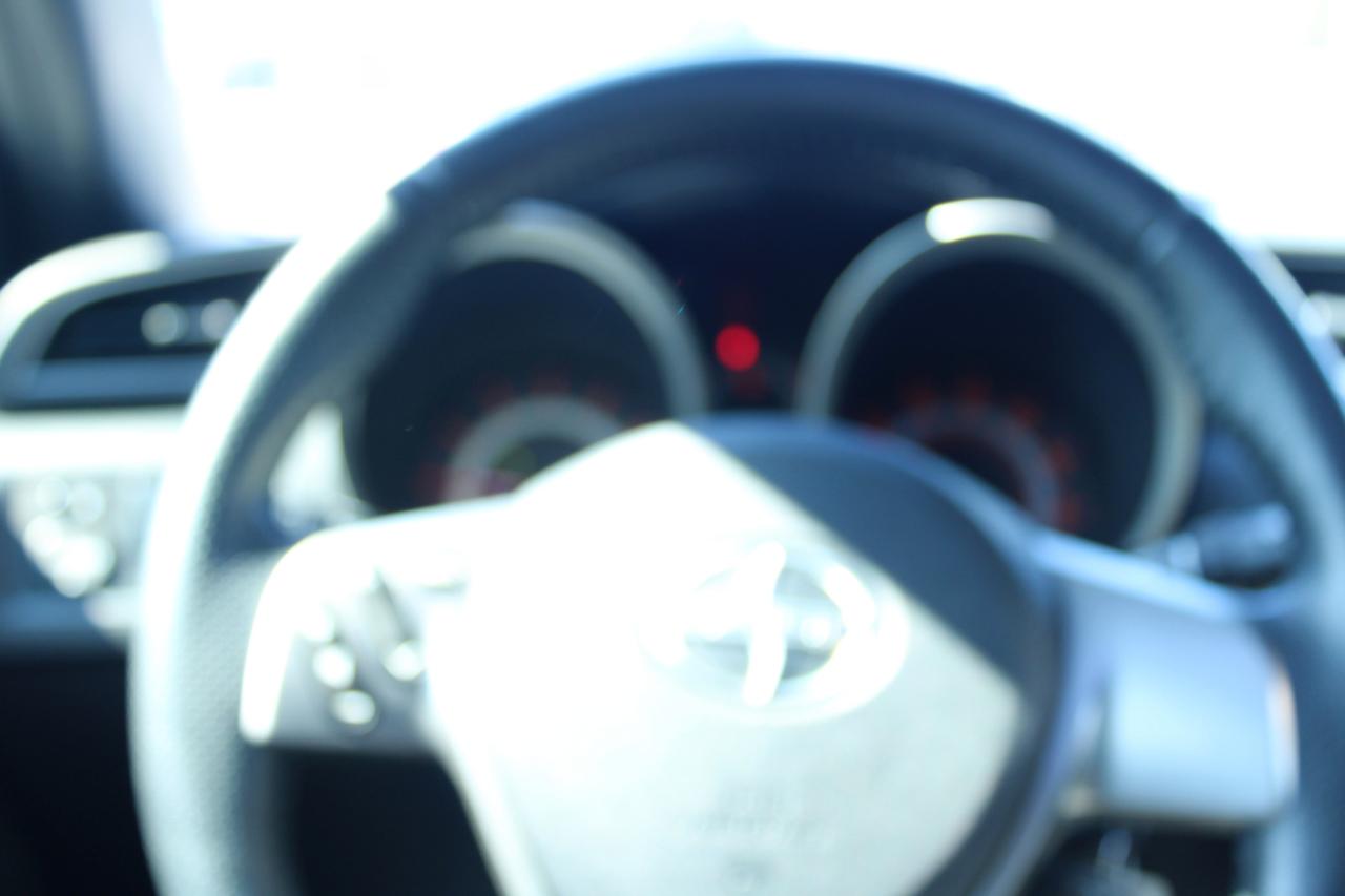 Scion tC 2dr HB Man (Natl) 2013