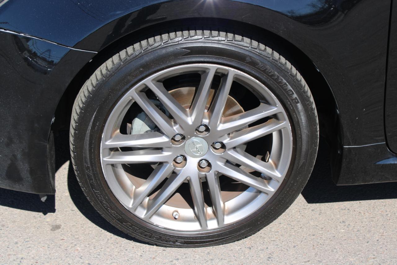 Scion tC 2dr HB Man (Natl) 2013