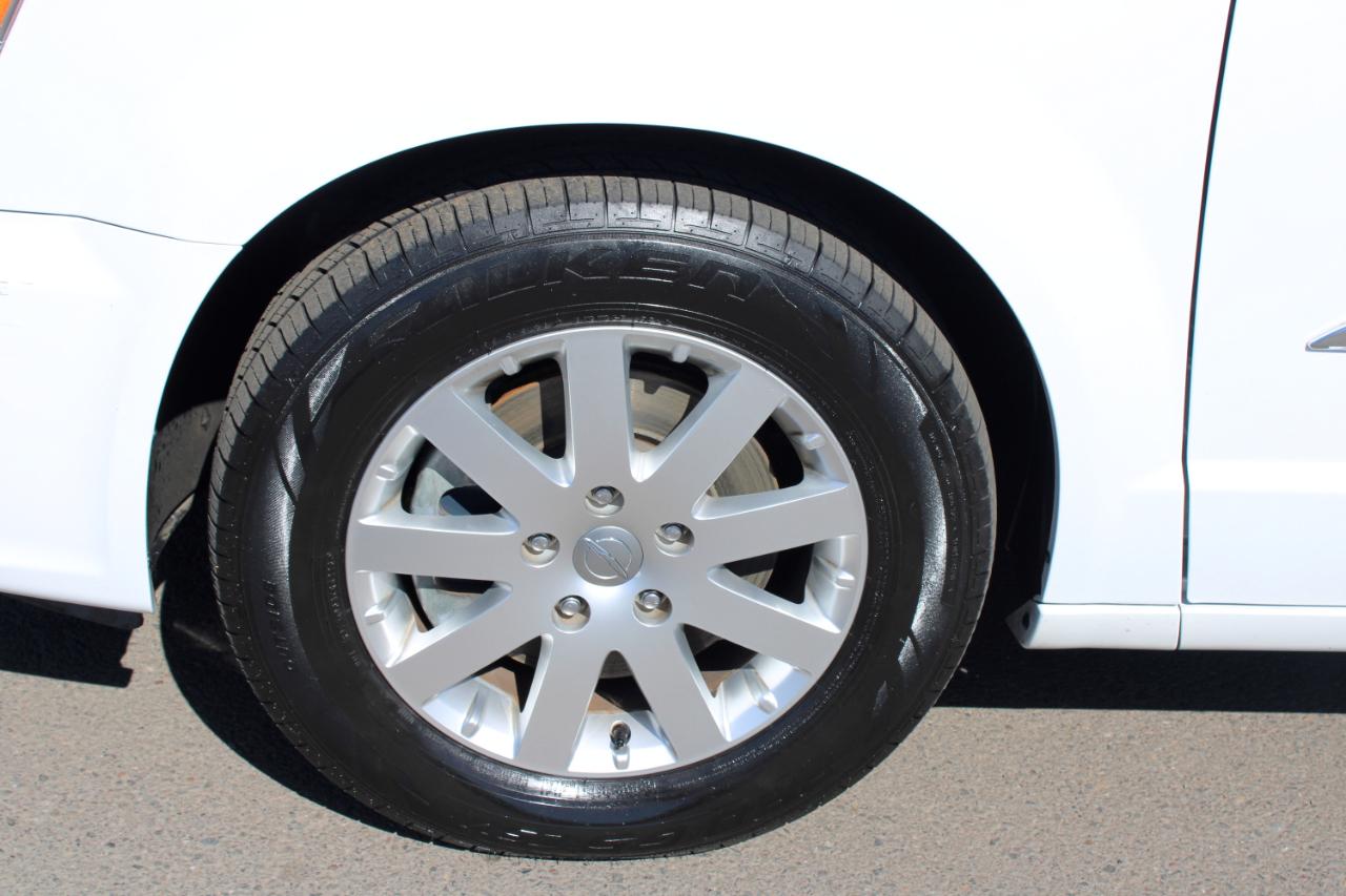 Chrysler Town & Country 4dr Wgn Touring 2016