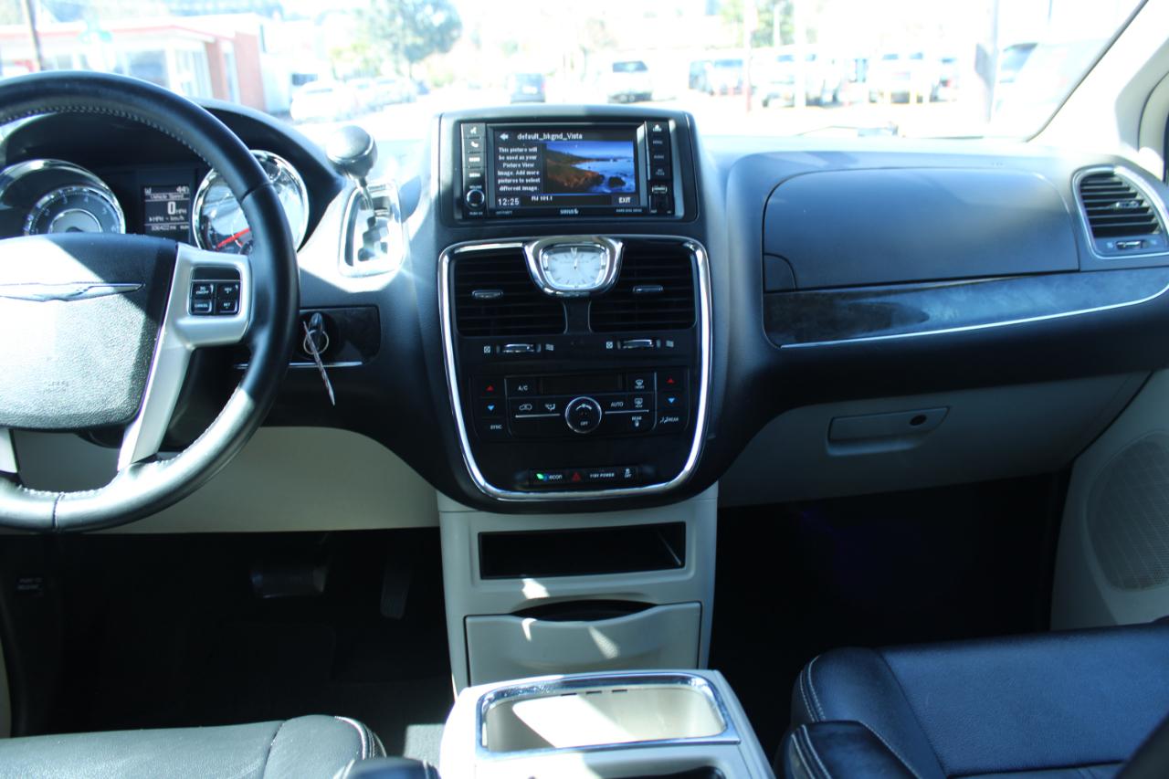 Chrysler Town & Country 4dr Wgn Touring 2016