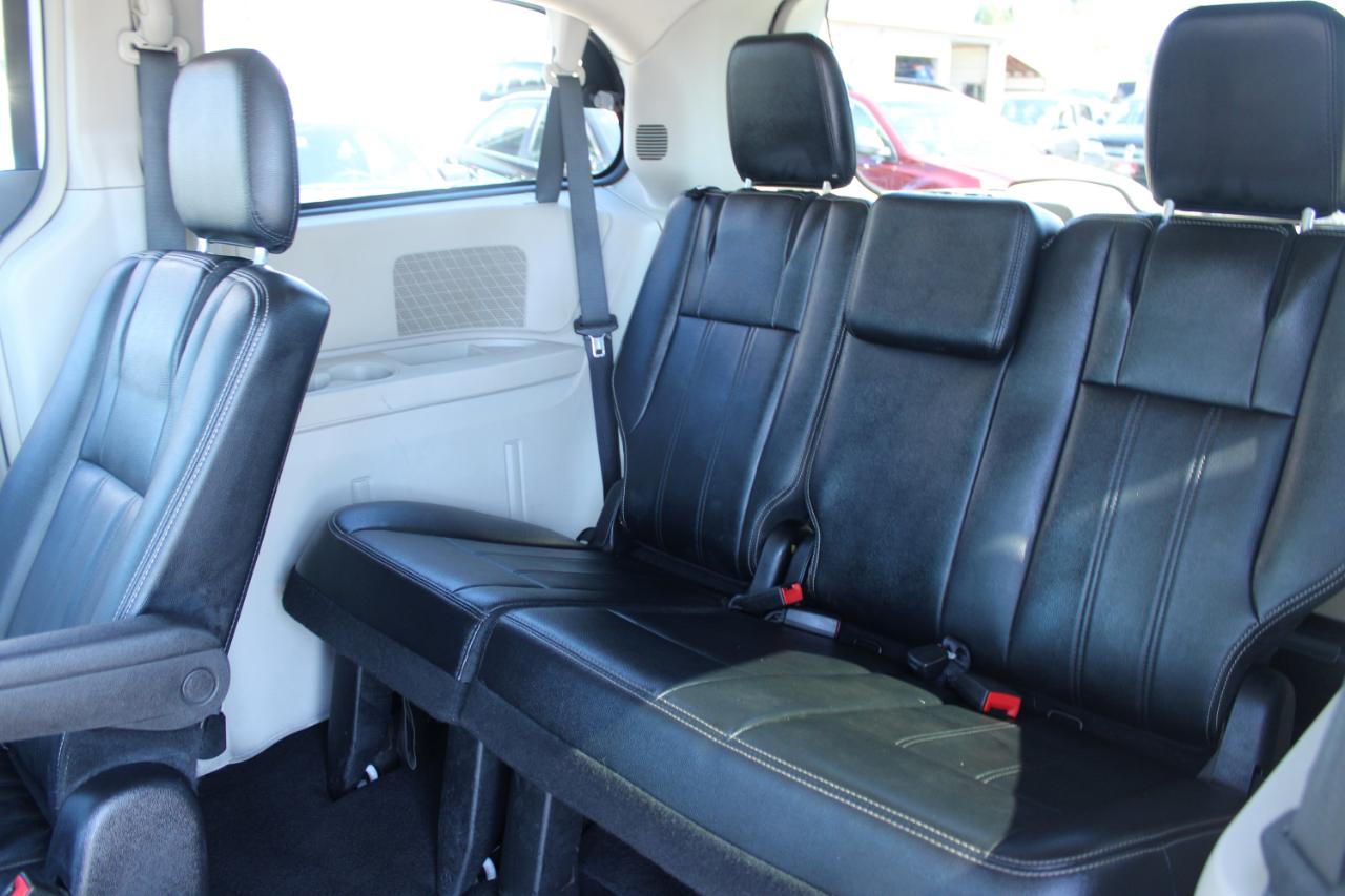 Chrysler Town & Country 4dr Wgn Touring 2016