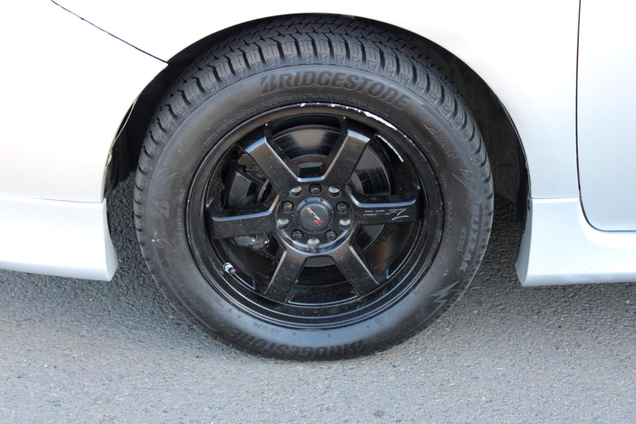 Toyota Corolla 4dr Sdn Auto LE (Natl) 2011