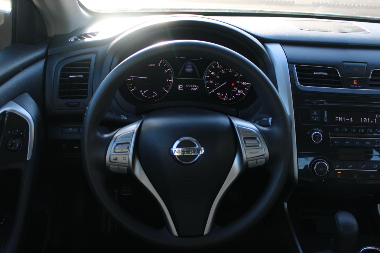 Nissan Altima 4dr Sdn I4 2.5 S 2013