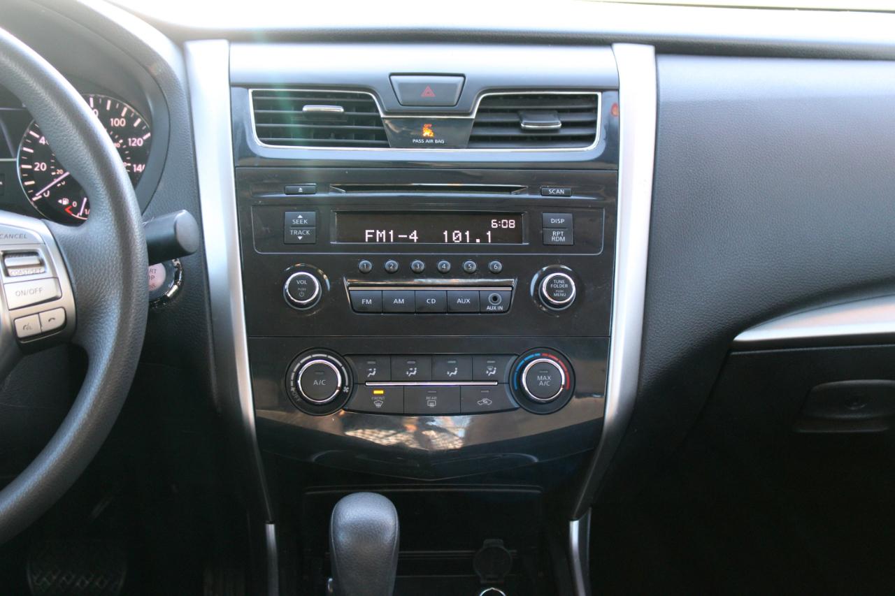 Nissan Altima 4dr Sdn I4 2.5 S 2013