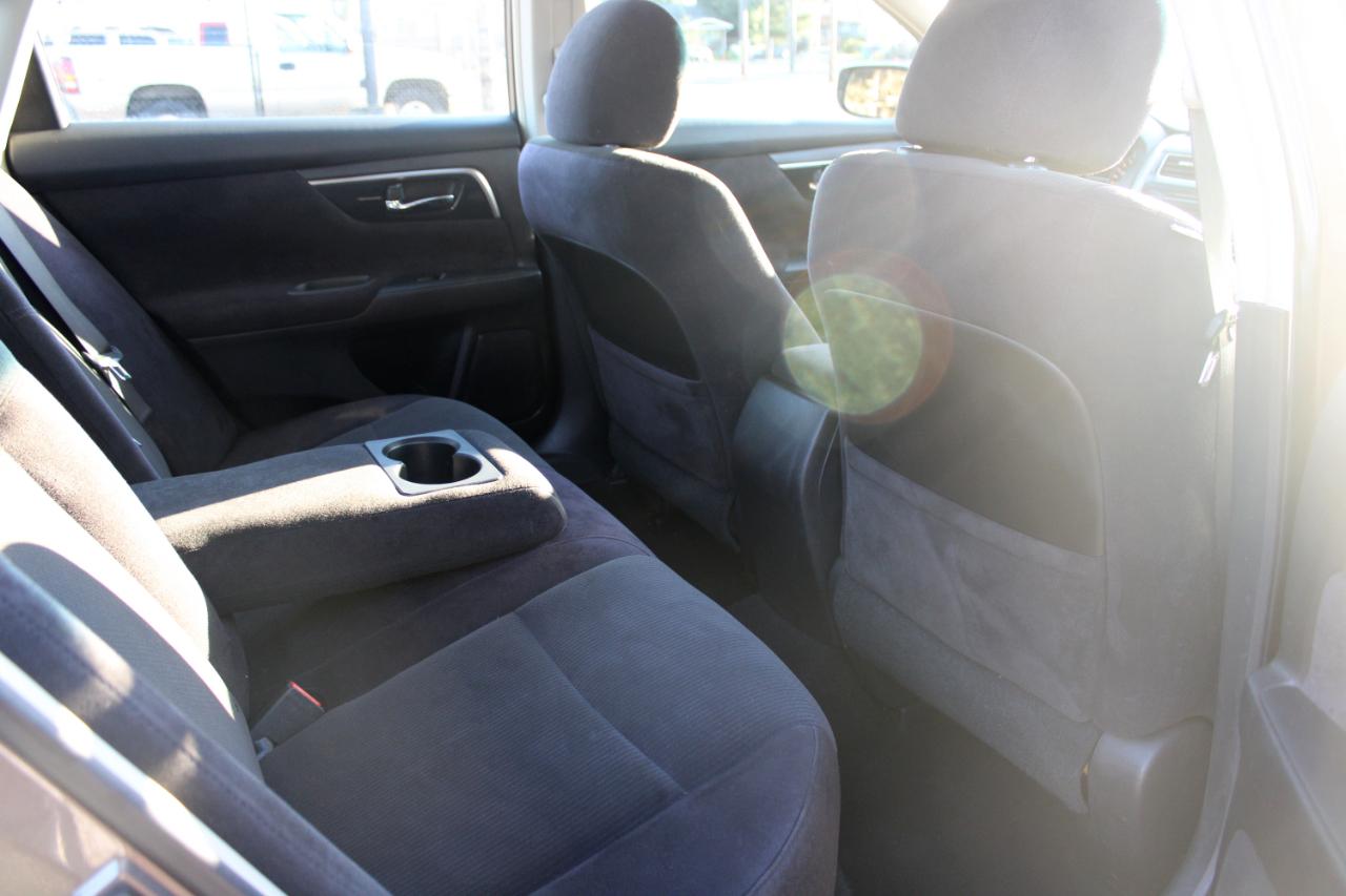 Nissan Altima 4dr Sdn I4 2.5 S 2013