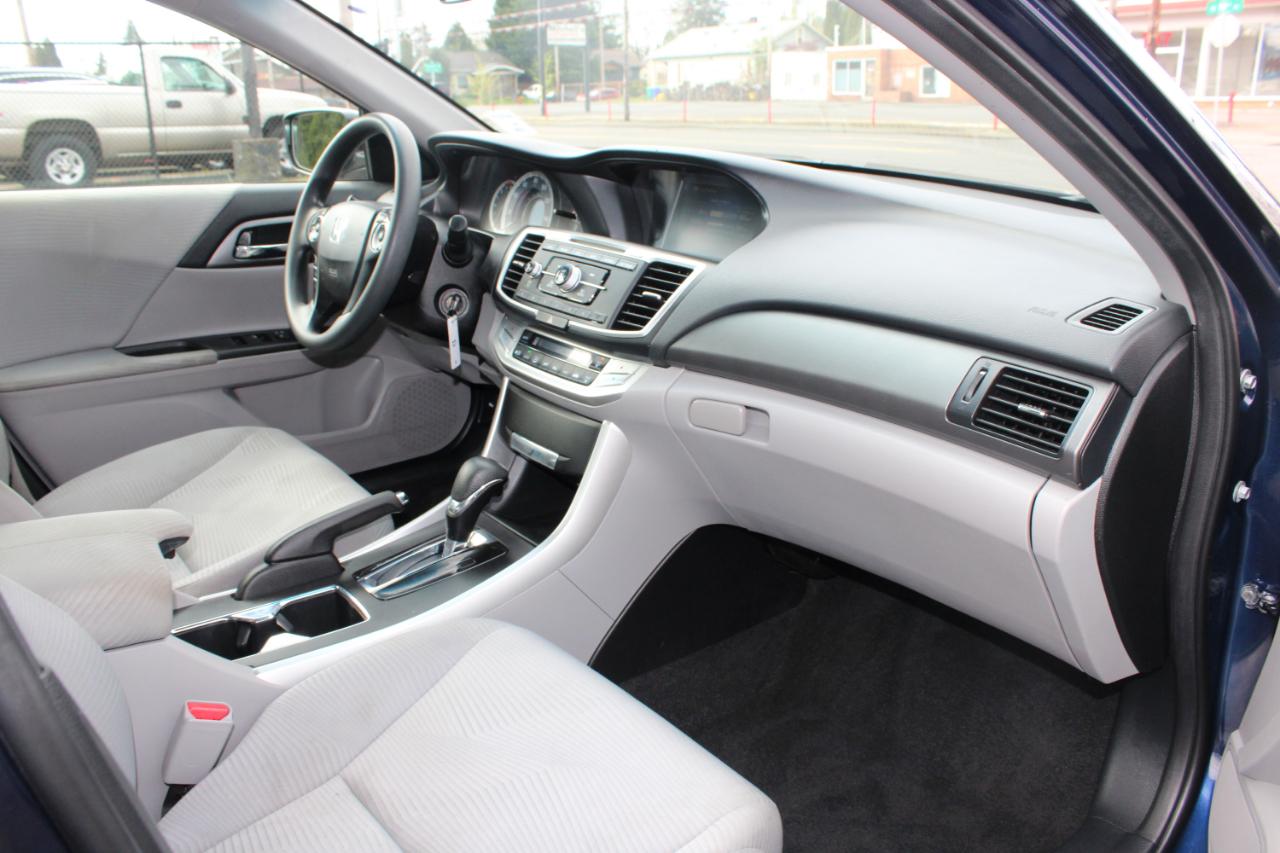 Honda Accord Sedan 4dr I4 CVT LX 2015