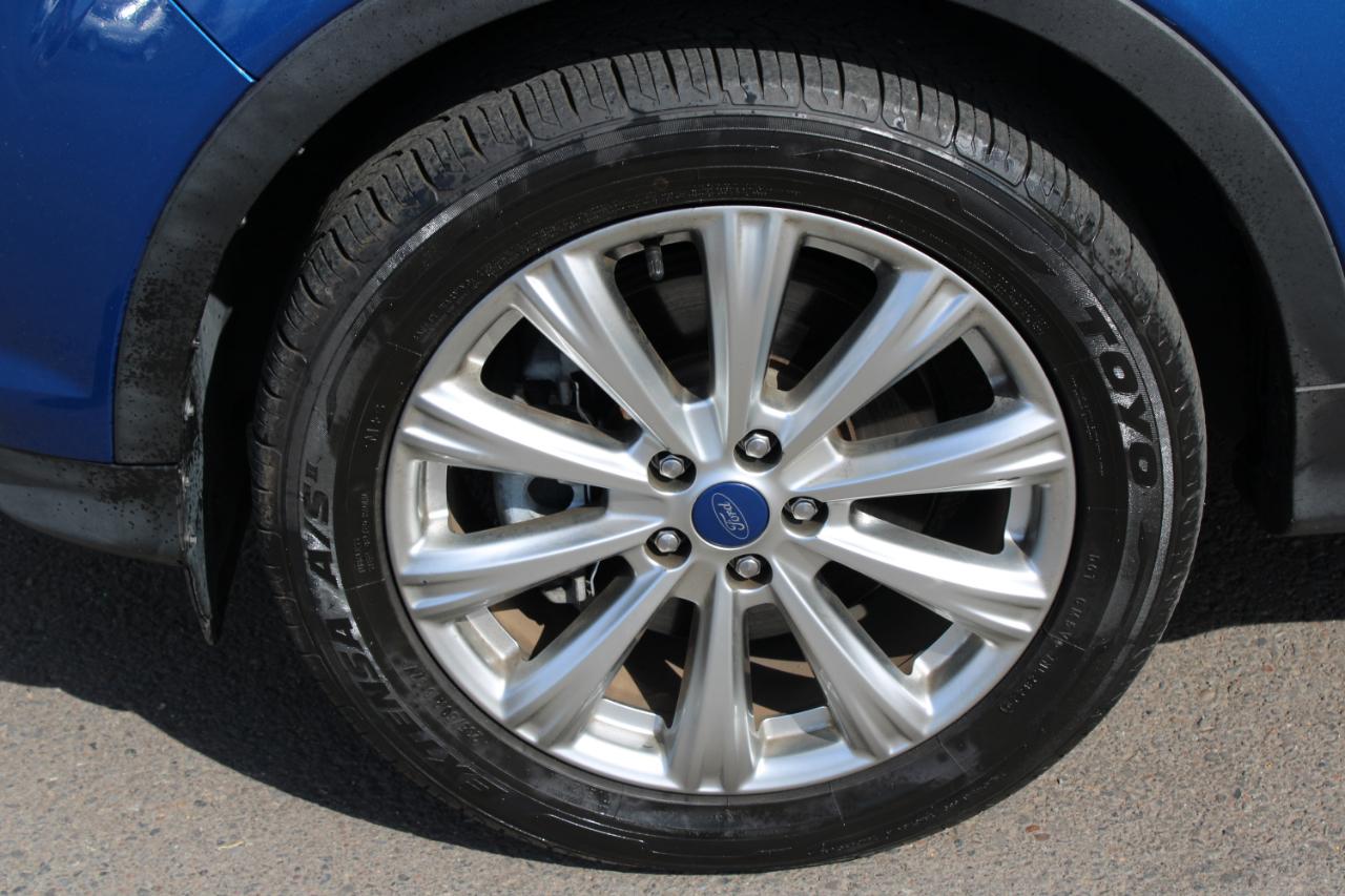 Ford Escape Titanium 4WD 2017