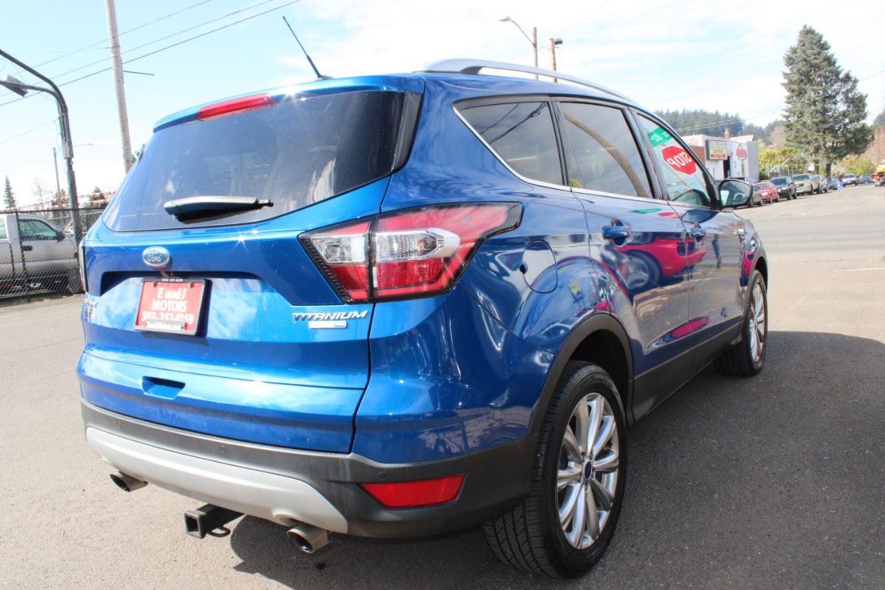 Ford Escape Titanium 4WD 2017