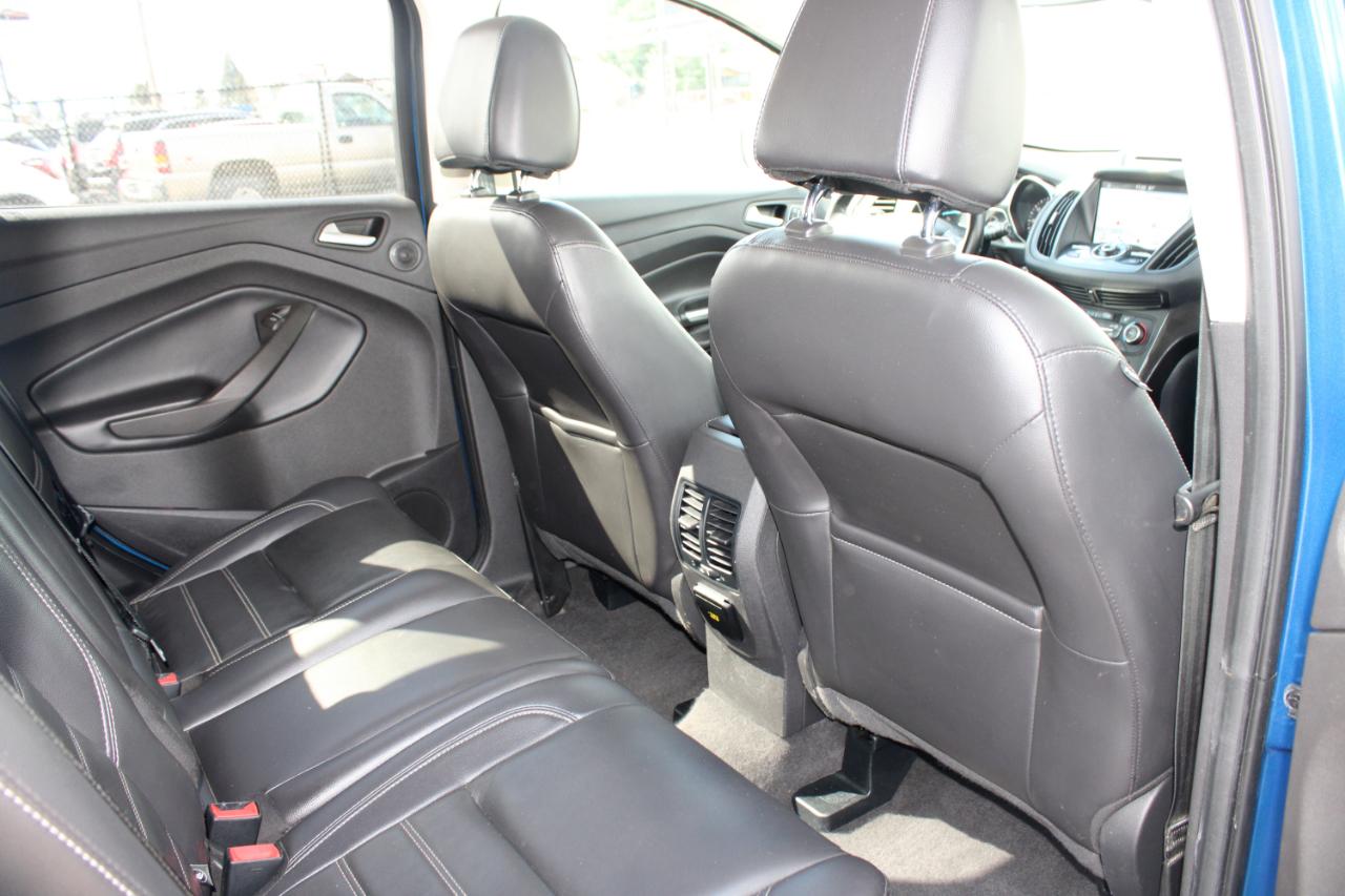 Ford Escape Titanium 4WD 2017