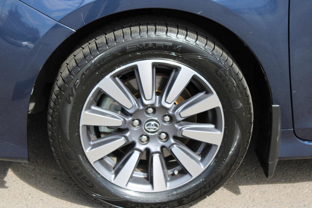 Toyota Sienna Limited Premium AWD 7-Passenger (Natl) 2019