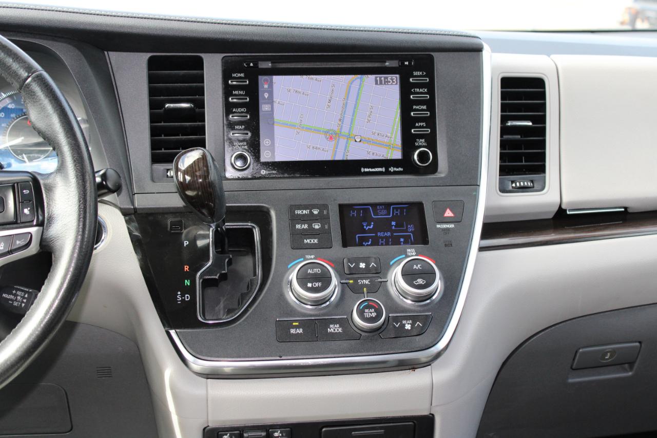 Toyota Sienna Limited Premium AWD 7-Passenger (Natl) 2019
