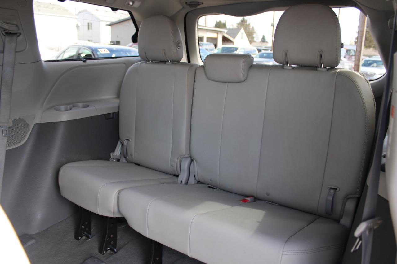 Toyota Sienna Limited Premium AWD 7-Passenger (Natl) 2019