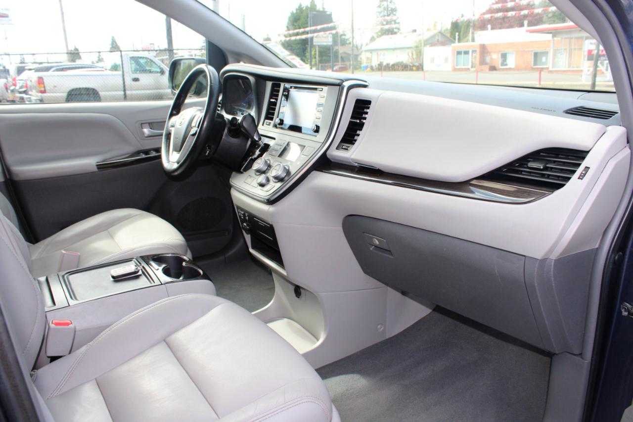 Toyota Sienna Limited Premium AWD 7-Passenger (Natl) 2019