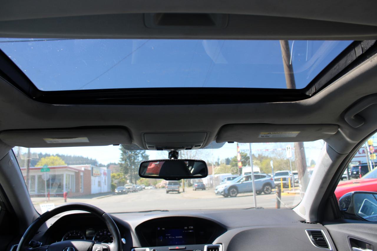 Acura TLX 4dr Sdn FWD 2015