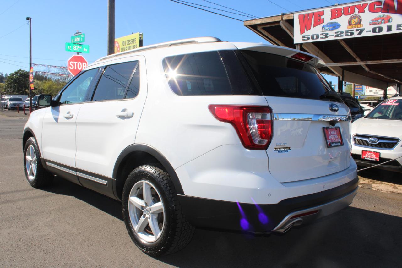 Ford Explorer XLT 4WD 2017